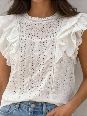 Good Hart White Eyelet Ruffle Top | Size M